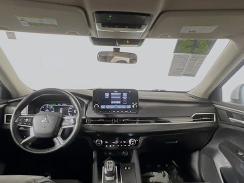 Used 2023 Mitsubishi Outlander Ralliart AWD/4WD image 30