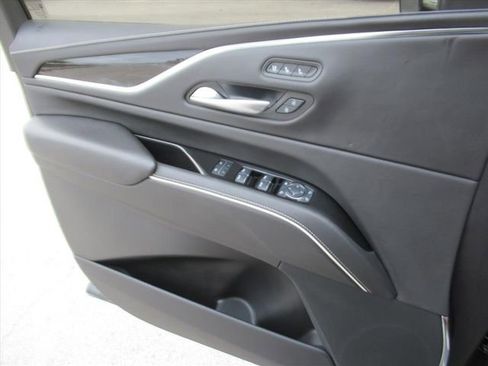 Used 2024 Cadillac Escalade ESV V w/ Heavy-Duty Trailer Package image 33