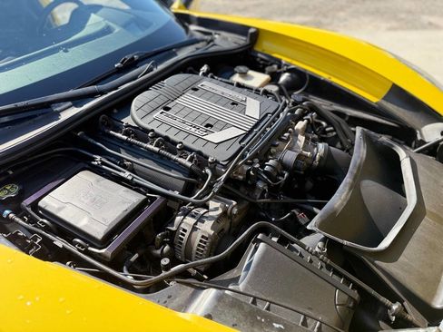 Used 2016 Chevrolet Corvette Z06 w/ Battery Protection Package image 16