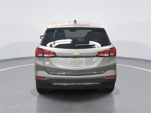Used 2024 Chevrolet Equinox LT w/ Driver Convenience Package image 4