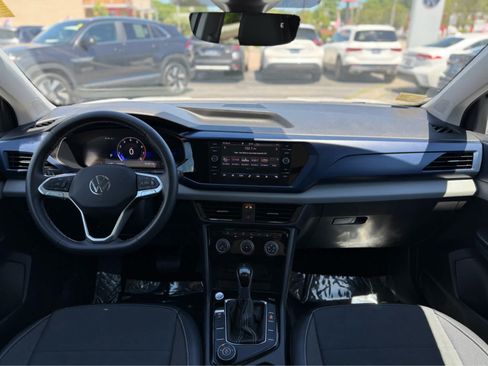 Used 2023 Volkswagen Taos SE w/ Panoramic Sunroof Package AWD/4WD image 19