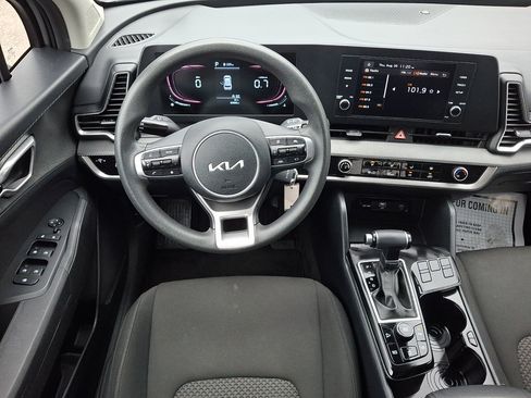 Used 2024 Kia Sportage LX FWD image 21