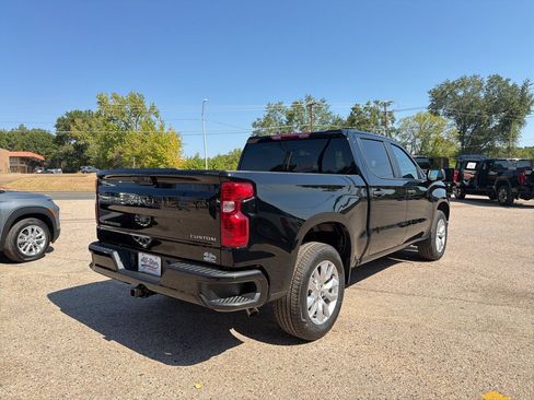 New 2026 Chevrolet Silverado 1500 Custom RWD image 38