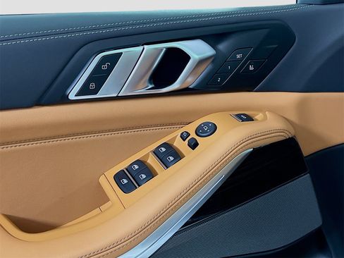 New 2026 BMW X5 xDrive50e w/ M Sport Package image 21