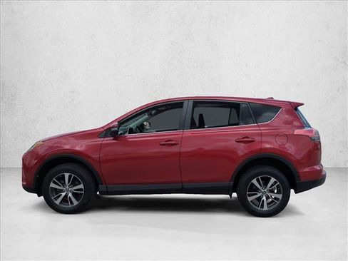 Used 2018 Toyota RAV4 XLE FWD image 9