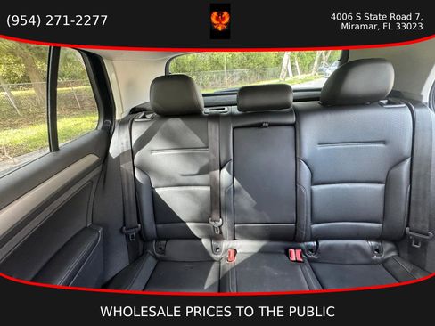 Used 2017 Volkswagen Golf Wolfsburg Edition FWD image 11