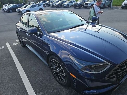 Used 2021 Hyundai Sonata Limited FWD image 2