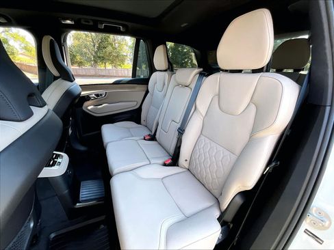 Used 2026 Volvo XC90 T8 Plus w/ Protection Package Premier AWD/4WD image 23