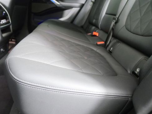 Used 2025 BMW X6 xDrive40i image 14