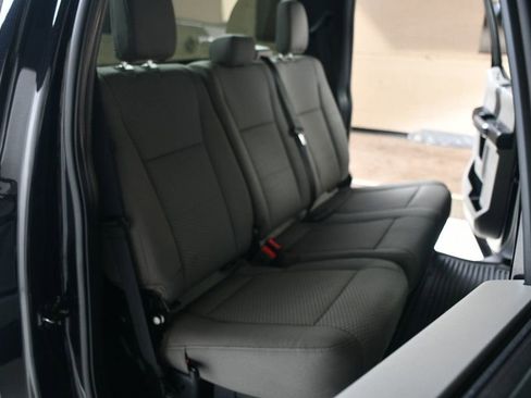 Used 2020 Ford F250 XLT w/ Snow Plow Prep Package image 38