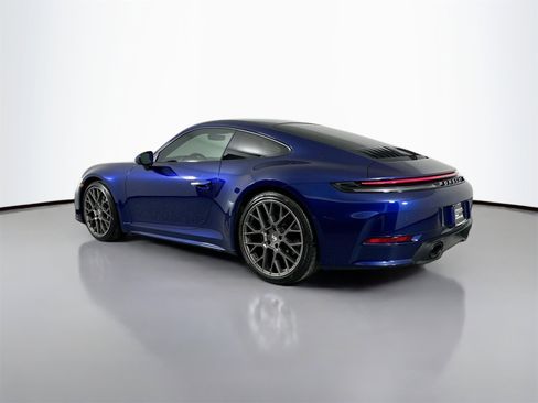 Certified 2025 Porsche 911 Carrera image 3