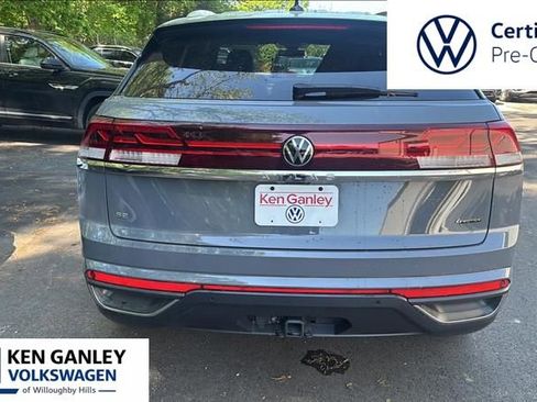 Used 2024 Volkswagen Atlas Cross Sport SE AWD/4WD image 4