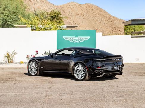 Used 2022 Aston Martin DBS Superleggera RWD image 2
