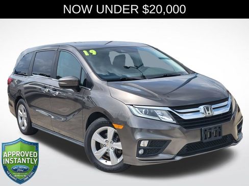 Used 2019 Honda Odyssey EX image 1