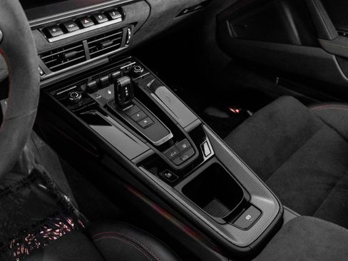 Used 2025 Porsche 911 Carrera 4 GTS image 34