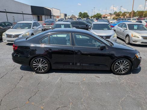 Used 2016 Volkswagen Jetta Sport w/ Lighting Package FWD image 12