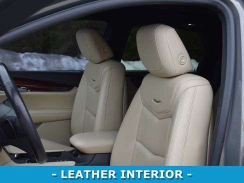 Used 2018 Cadillac XT5 Premium Luxury image 8