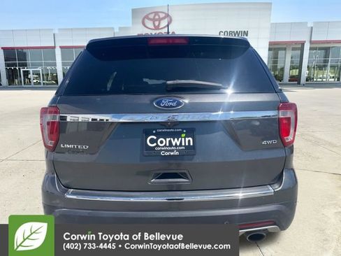 Used 2018 Ford Explorer Limited w/ Equipment Group 301A AWD/4WD image 4