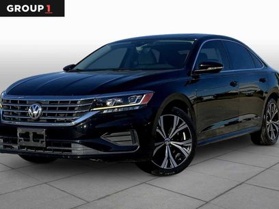 Used 2022 Volkswagen Passat 2.0T SE