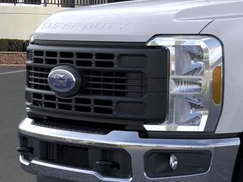 New 2026 Ford F350 XL w/ XL Chrome Package image 17