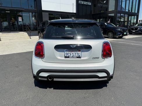 Used 2023 MINI Cooper 2-Door Hardtop FWD image 10