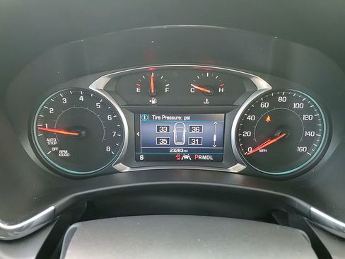 Used 2020 Chevrolet Equinox LT image 18