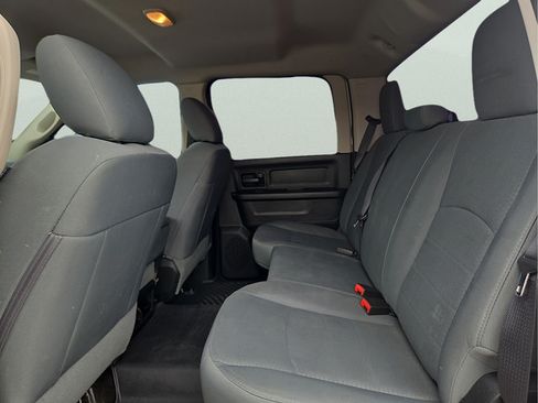 Used 2016 RAM 2500 Tradesman w/ Chrome Appearance Group RWD image 19
