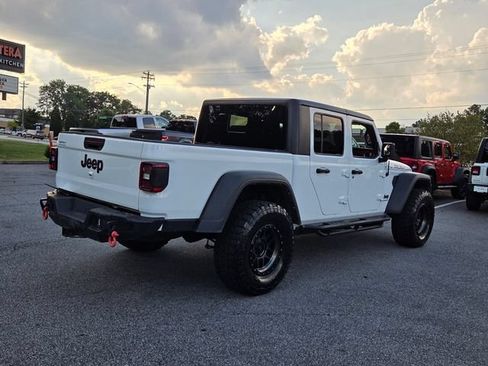 Used 2021 Jeep Gladiator Rubicon AWD/4WD image 9