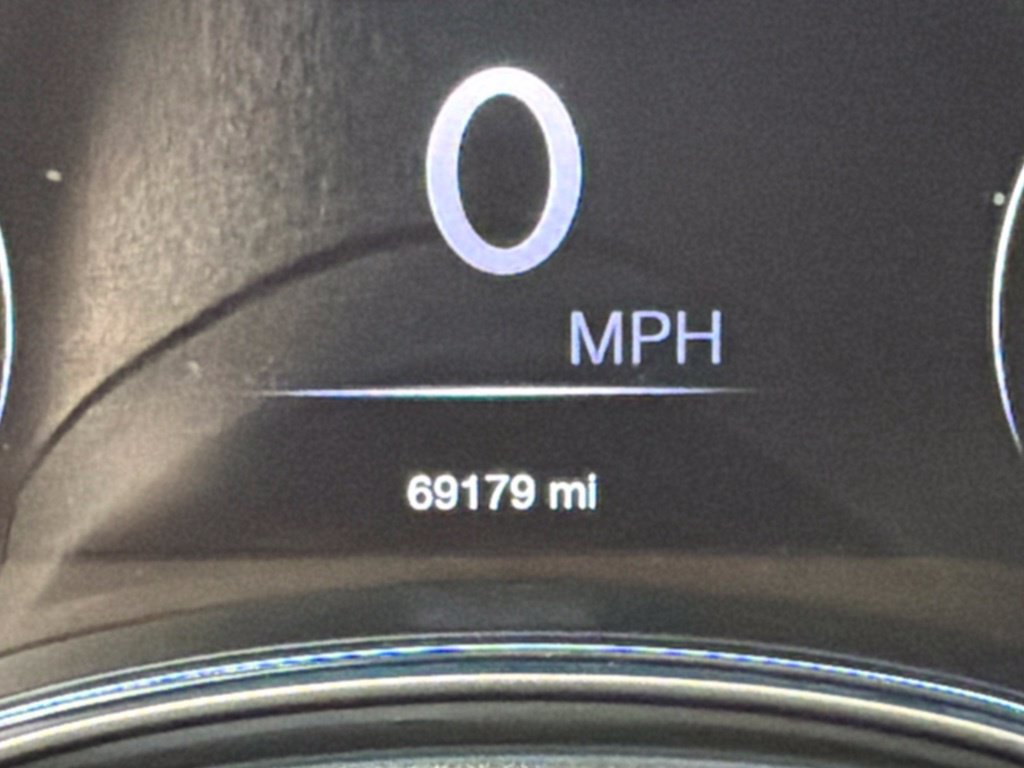 Used 2021 Jeep Grand Cherokee Laredo X RWD image 49
