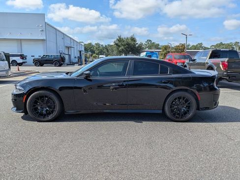 Used 2020 Dodge Charger R/T w/ Blacktop Package RWD image 6