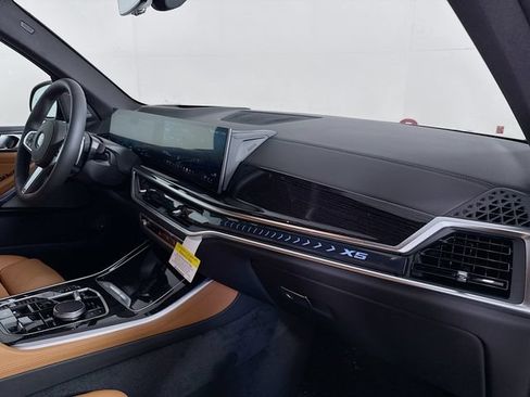 New 2026 BMW X5 xDrive50e w/ M Sport Package AWD/4WD image 31