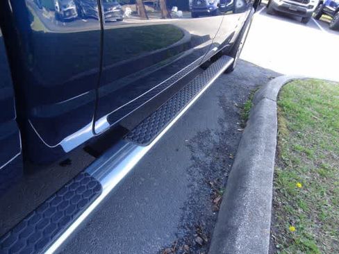 Used 2023 RAM 1500 Big Horn image 17