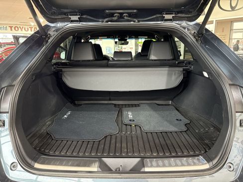 Certified 2024 Toyota Venza LE image 24