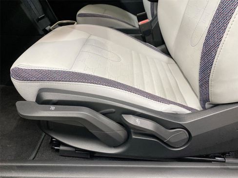 Certified 2025 MINI Cooper S image 18