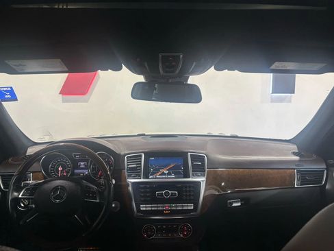Used 2014 Mercedes-Benz GL 63 AMG 4MATIC image 10