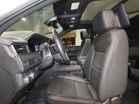 Certified 2024 GMC Yukon XL Denali w/ Denali Reserve Package image 24