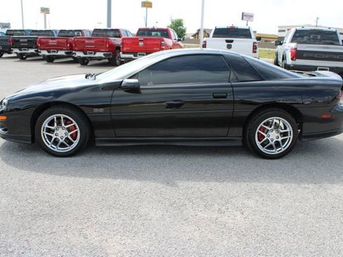 Used 2002 Chevrolet Camaro Z28 w/ Preferred Equipment Group 2 RWD image 9