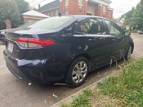 Used 2020 Toyota Corolla LE FWD image 5