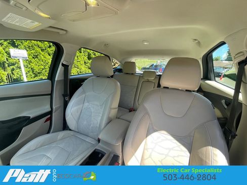 Used 2018 Ford Focus Electric Hatchback FWD image 34