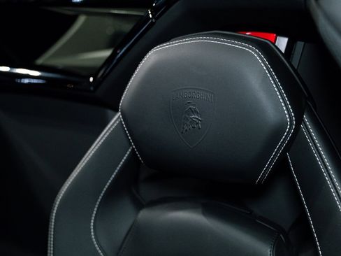 Used 2014 Lamborghini Aventador LP 700-4 image 36