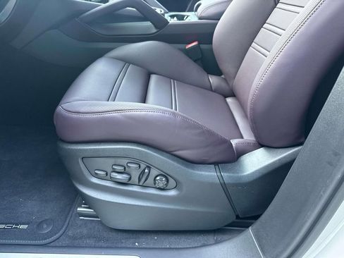 New 2026 Porsche Cayenne Coupe AWD/4WD image 20