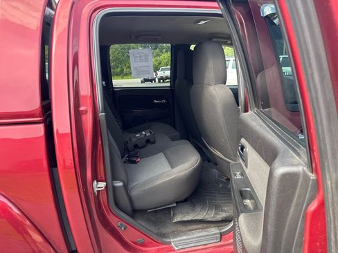 Used 2011 Chevrolet Colorado LT AWD/4WD image 14