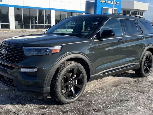 Used 2023 Ford Explorer ST-Line w/ Class IV Trailer Tow Package image 4