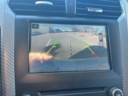 Used 2017 Ford Fusion SE w/ Equipment Group 201A image 12