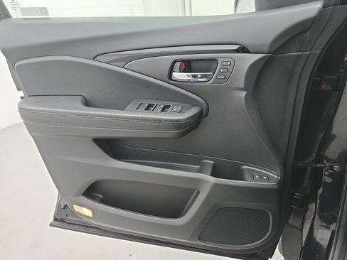 Used 2022 Honda Pilot Touring image 28