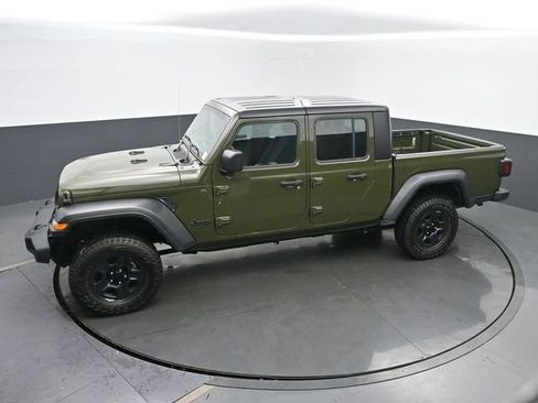 Used 2022 Jeep Gladiator Sport AWD/4WD image 37