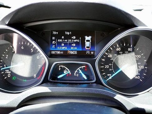 Used 2018 Ford Escape SE w/ SE Sport Appearance Package FWD image 31