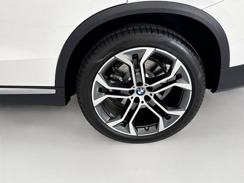 Certified 2026 BMW X5 sDrive40i w/ Climate Comfort Package RWD image 30