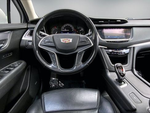 Used 2019 Cadillac XT5 Luxury FWD image 4