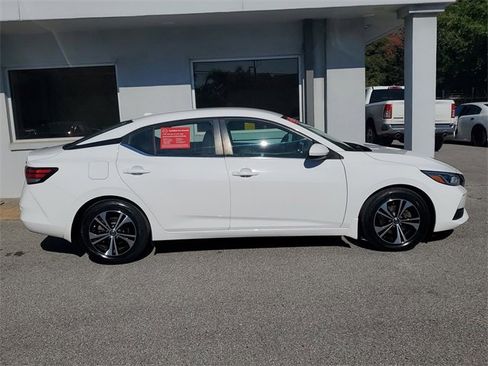 Certified 2022 Nissan Sentra SV w/ Trunk Package image 7